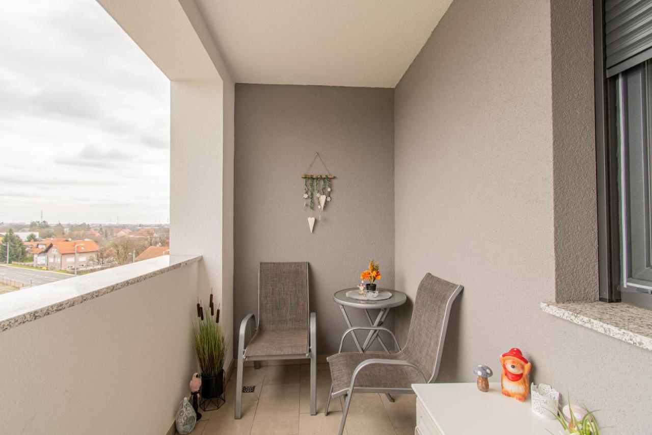 Apartamento Flexible Selfcheckins 42 - Zagreb - Luxury - Garage Parking - Loggia - Brand New Exterior foto