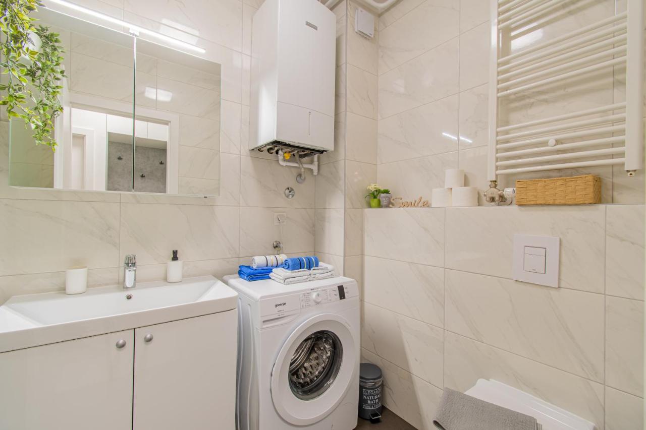 Apartamento Flexible Selfcheckins 42 - Zagreb - Luxury - Garage Parking - Loggia - Brand New Exterior foto